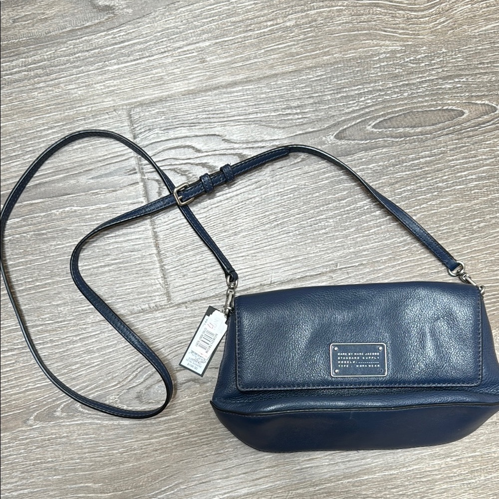 Marc by Marc Jacobs Elegant Small Navy Blue Leather Crossbody Bag